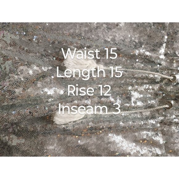 Design Vogue Silver Sequin Womens Shorts XL 95% Polyester 5%‎ Spandex - Picture 4 of 8